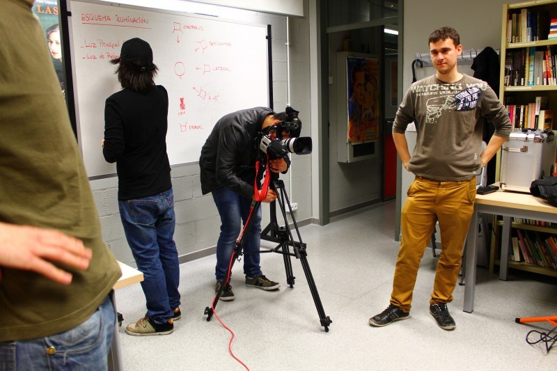 somjoves-taller-cortometraje-ub-camara-montada